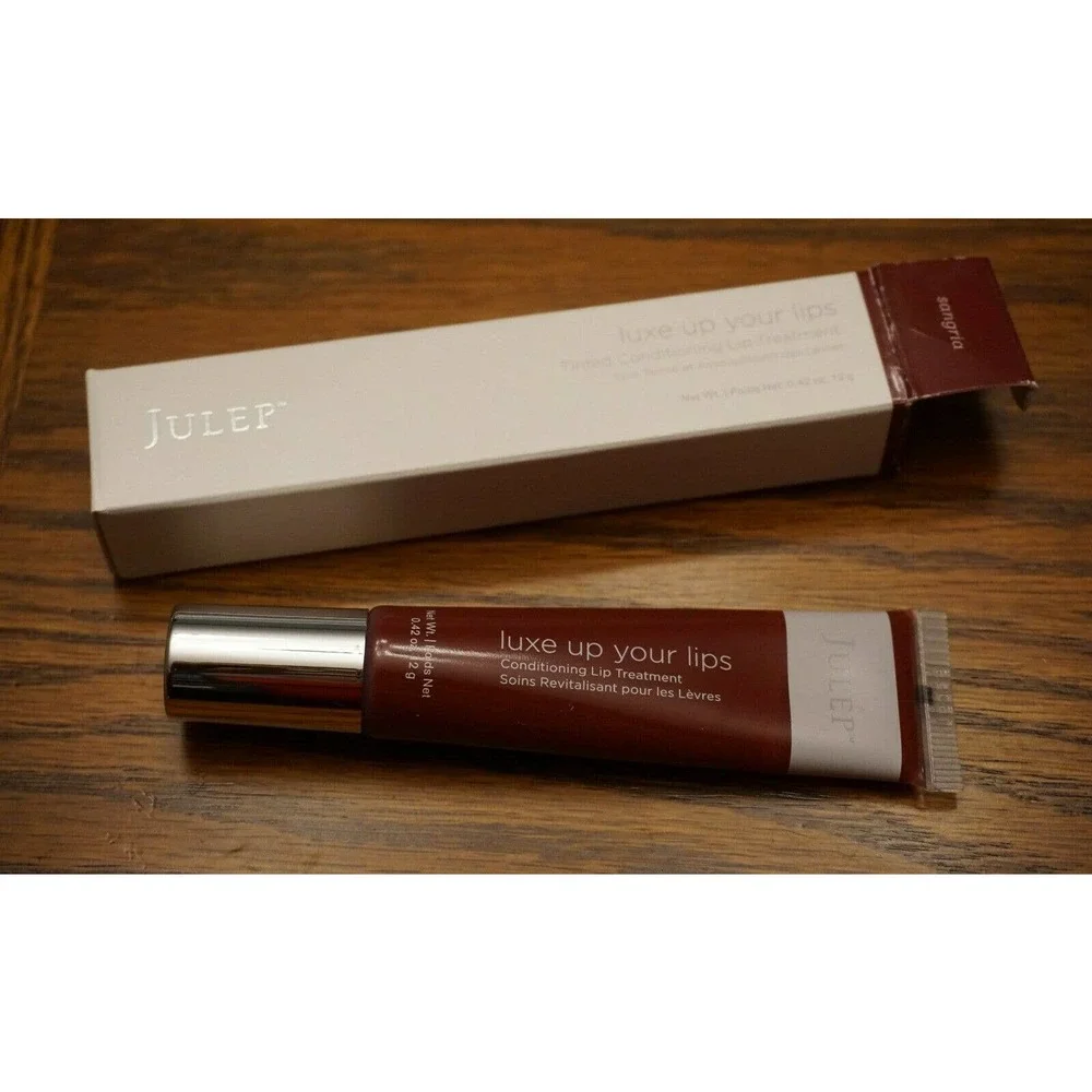 Julep Tinted Conditioning Lip Treatment in Sangria